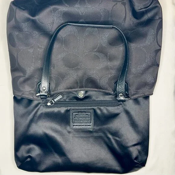 SOLD NWT COACH Campbell Belle Signature Lurex Carryall Shoulder Tote Black 26246 - Picture 13 of 16